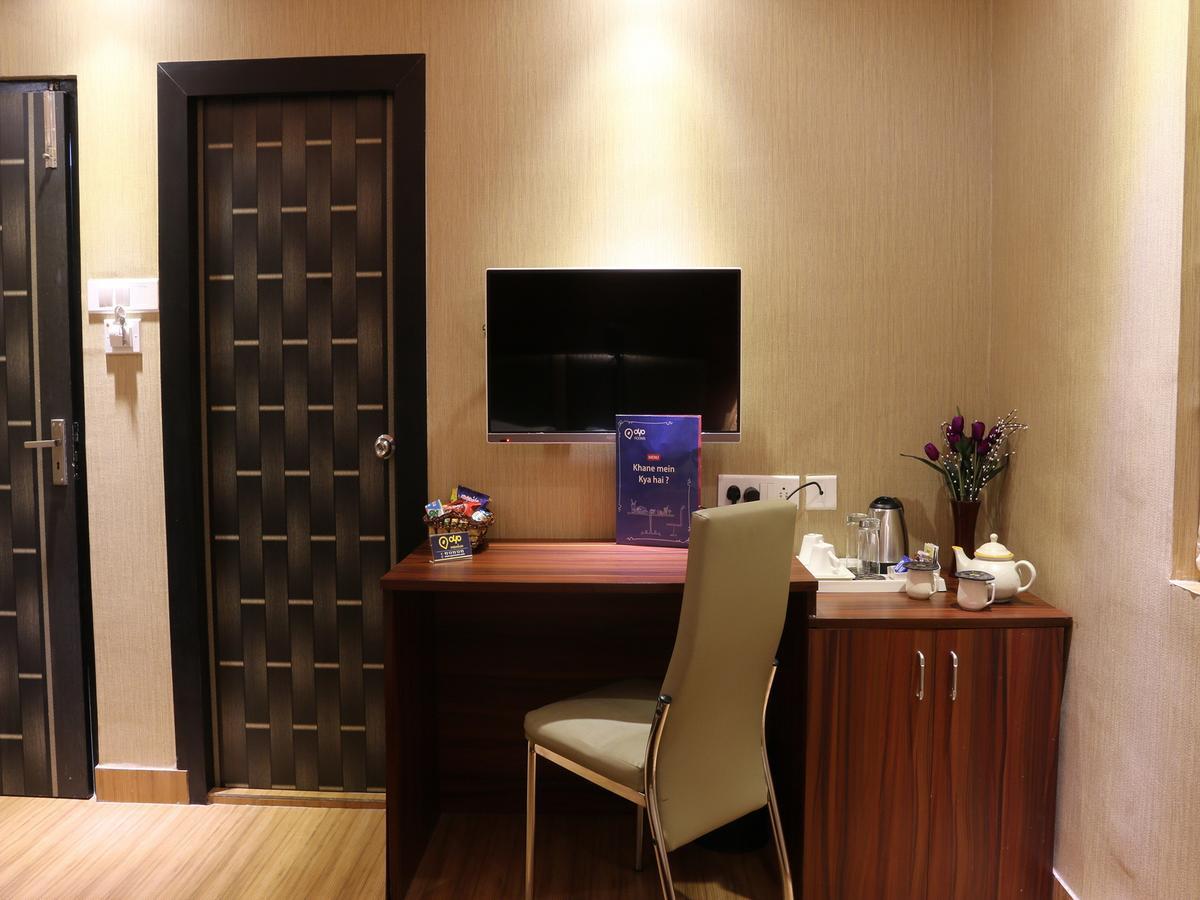 Oyo 662 Hotel Comfotel Kalküta Dış mekan fotoğraf