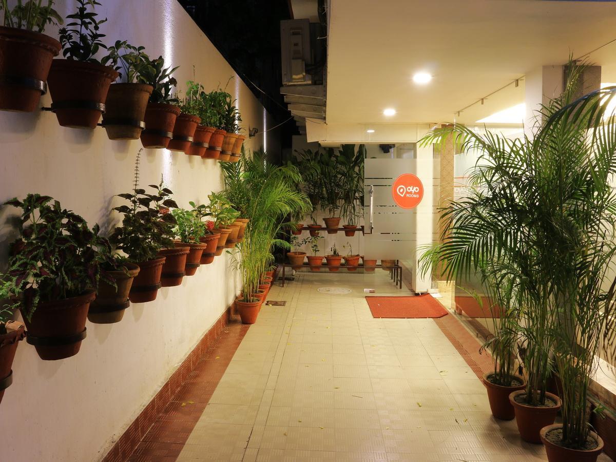 Oyo 662 Hotel Comfotel Kalküta Dış mekan fotoğraf