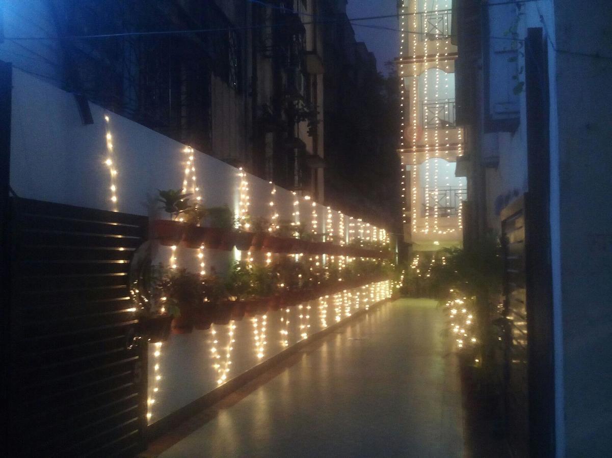 Oyo 662 Hotel Comfotel Kalküta Dış mekan fotoğraf